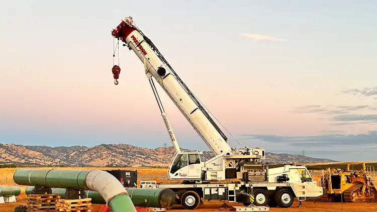 Main line gas transmission work in Winters, CA